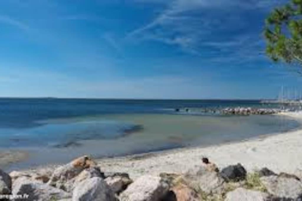Appartement cosy à 50 m de la plage et du port Mèze Extérieur photo